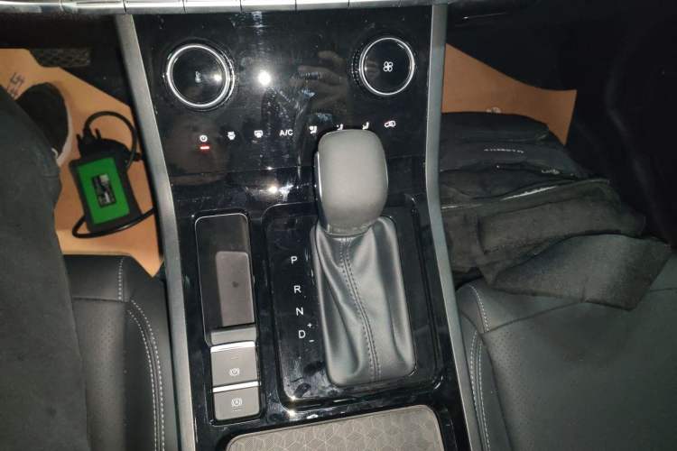 Used Chery Tiggo 5x 2025 1.5L CVT Excellence Edition Gear Lever