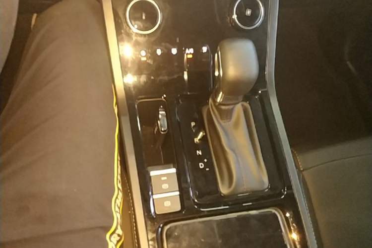 Used Chery Tiggo 5x 2025 1.5L CVT Excellence Edition Gear Lever