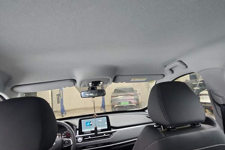 Used Chery Tiggo 5x 2025 1.5L CVT Excellence Edition Headliner