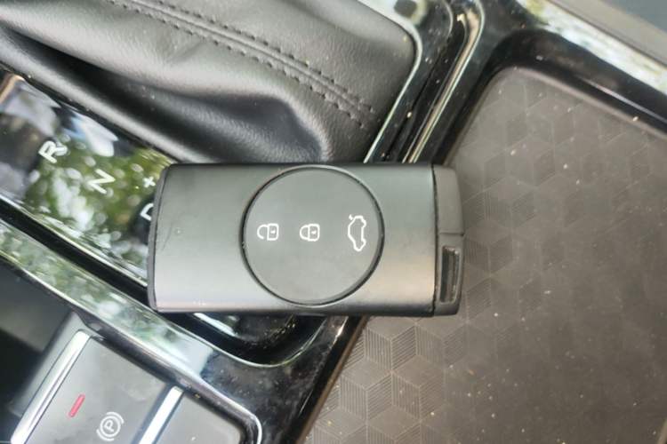 Used Chery Tiggo 5x 2025 1.5L CVT Excellence Edition Interior 1