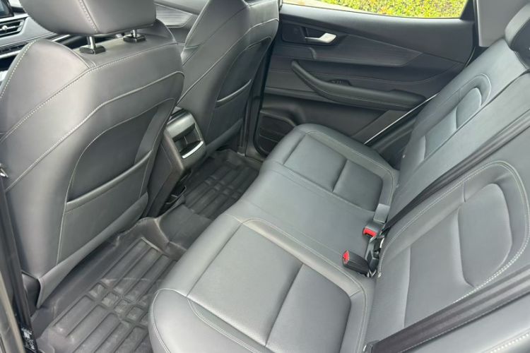 Used Chery Tiggo 5x 2025 1.5L CVT Excellence Edition Interior 2
