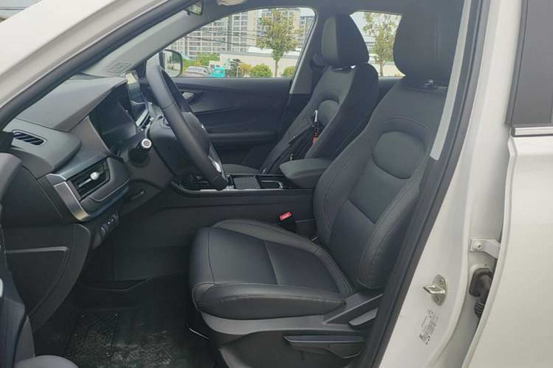 Used Chery Tiggo 5x 2025 1.5L CVT Excellence Edition Left Front Seat