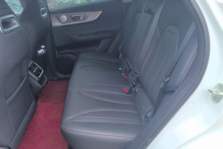 Used Chery Tiggo 5x 2025 High-Performance Edition 1.5T CVT Luxury Model Left Rear Seat