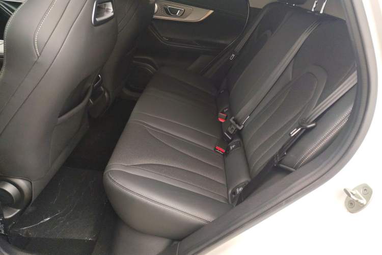 Used Chery Tiggo 5x 2025 High-Energy Version 1.5T CVT Comfort Model Left Rear Seat