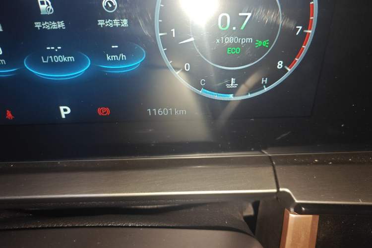Used Chery Tiggo 5x 2025 High-Energy Version 1.5T CVT Comfort Model Odometer Close Up