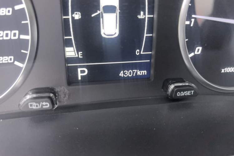 Used Chery Tiggo 5x 2025 1.5L CVT Excellence Edition Odometer Close Up