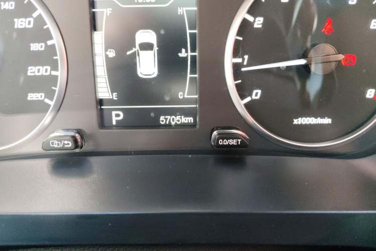 Used Chery Tiggo 5x 2025 1.5L CVT Excellence Edition Odometer Close Up