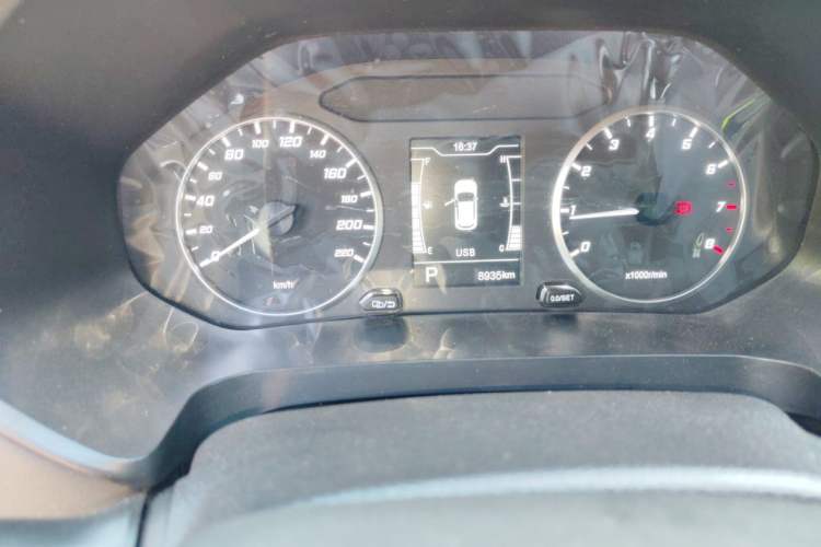 Used Chery Tiggo 5x 2025 1.5L CVT Excellence Edition Odometer Close Up