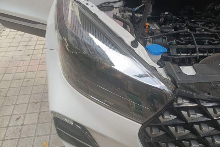 Used Chery Tiggo 5x 2025 1.5L CVT Excellence Edition Right Front Headlight