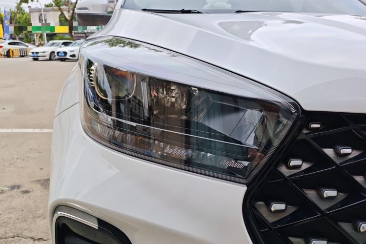 Used Chery Tiggo 5x 2025 1.5L CVT Excellence Edition Right Front Headlight