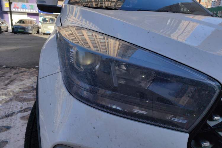 Used Chery Tiggo 5x 2025 1.5L CVT Excellence Edition Right Front Headlight
