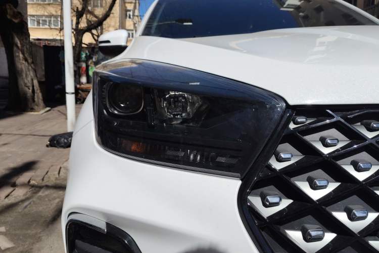Used Chery Tiggo 5x 2025 1.5L CVT Excellence Edition Right Front Headlight