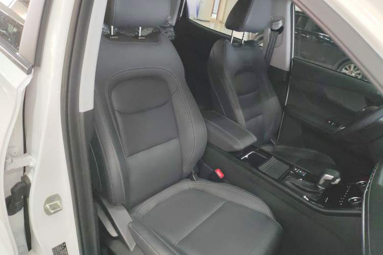 Used Chery Tiggo 5x 2025 1.5L CVT Excellence Edition Right Front Seat
