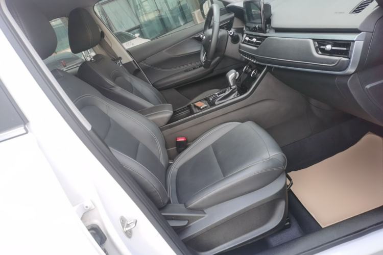 Used Chery Tiggo 5x 2025 1.5L CVT Excellence Edition Right Front Seat