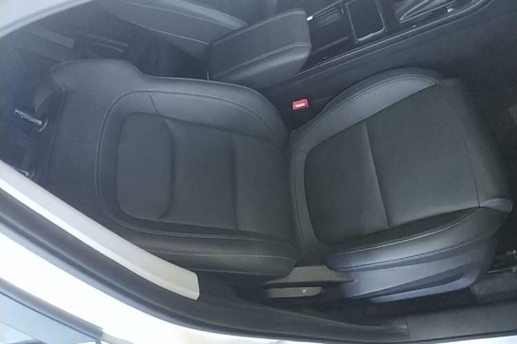 Used Chery Tiggo 5x 2025 1.5L CVT Excellence Edition Right Front Seat