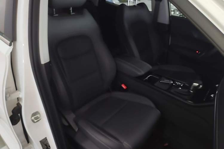 Used Chery Tiggo 5x 2025 1.5L CVT Excellence Edition Right Front Seat