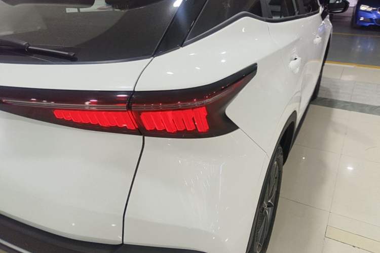 Used Chery Tiggo 5x 2025 High-Performance Edition 1.5T CVT Luxury Model Right Rear Taillight