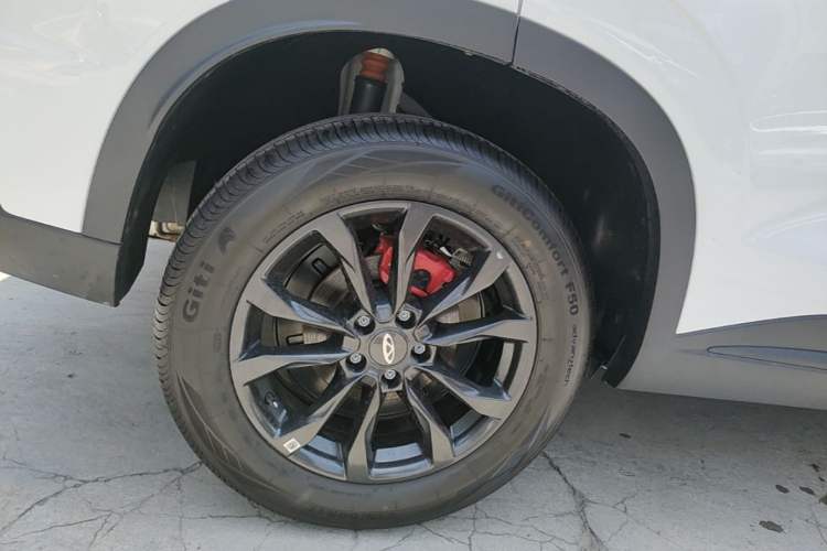 Used Chery Tiggo 5x 2025 High-Energy Version 1.5T CVT Comfort Model Right Rear Wheel Hub
