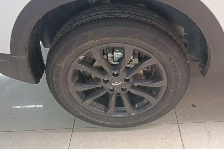 Used Chery Tiggo 5x 2025 1.5L CVT Excellence Edition Right Rear Wheel Hub