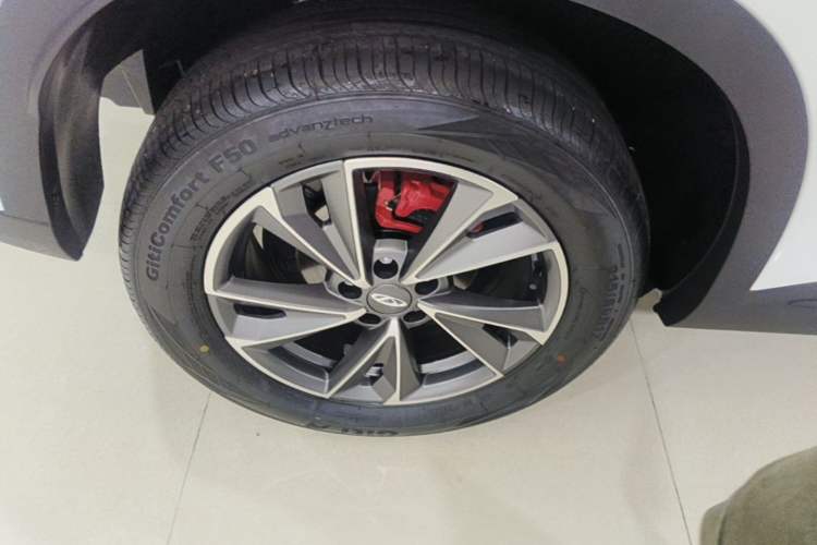 Used Chery Tiggo 5x 2025 High-Performance Edition 1.5T CVT Luxury Model Right Rear Wheel Hub