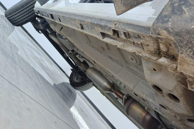 Used Chery Tiggo 5x 2025 1.5L CVT Excellence Edition Right Side Sill