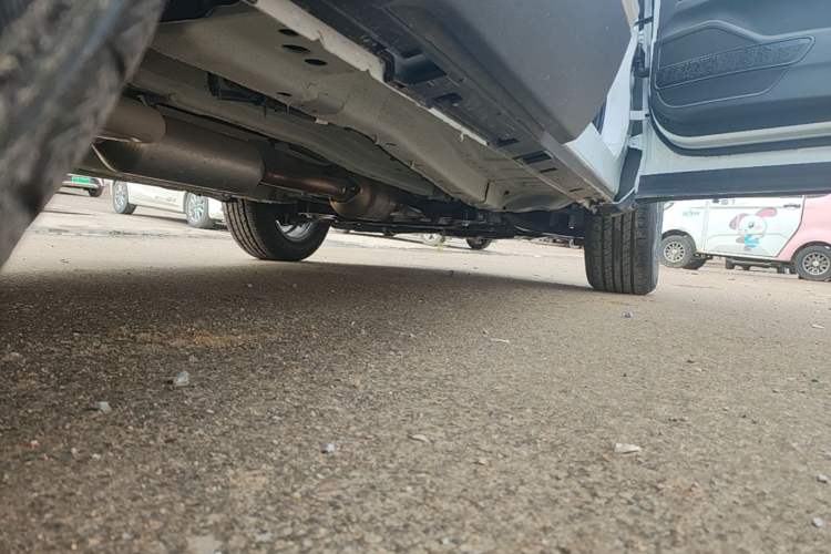 Used Chery Tiggo 5x 2025 1.5L CVT Excellence Edition Right Side Sill