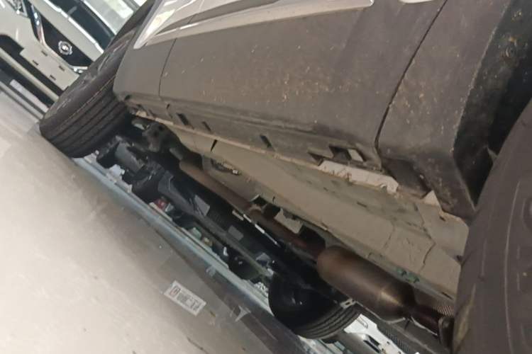 Used Chery Tiggo 5x 2025 1.5L CVT Excellence Edition Right Side Sill