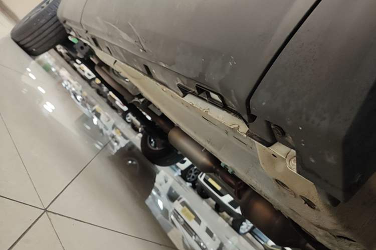 Used Chery Tiggo 5x 2025 1.5L CVT Excellence Edition Right Side Sill
