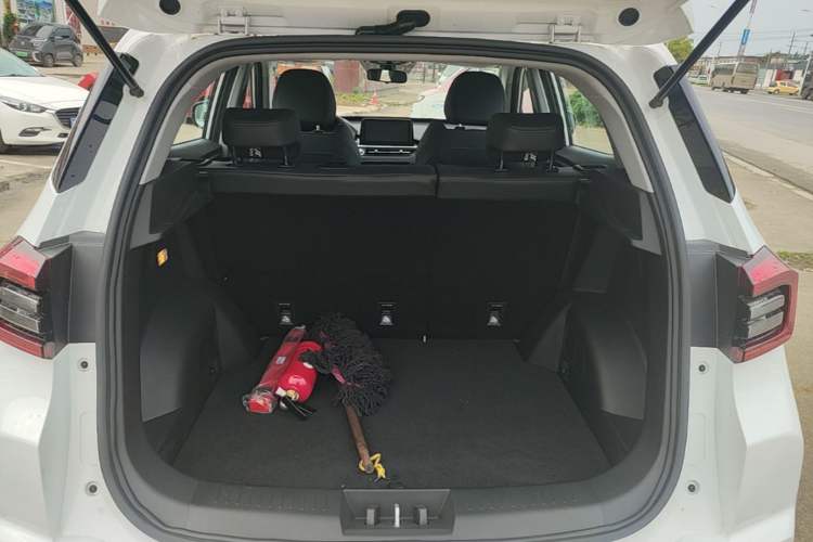 Used Chery Tiggo 5x 2025 1.5L CVT Excellence Edition Trunk