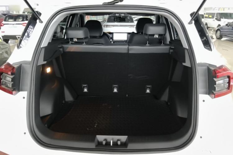Used Chery Tiggo 5x 2025 1.5L CVT Excellence Edition Trunk