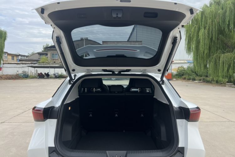 Used Chery Tiggo 5x 2025 High-Performance Edition 1.5T CVT Luxury Model Trunk
