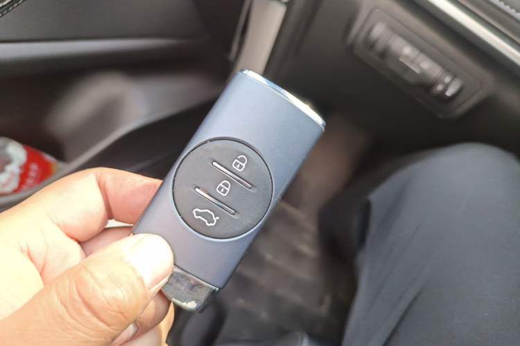 Used Chery Tiggo 5x 2025 1.5L CVT Excellence Edition Vehicle Key