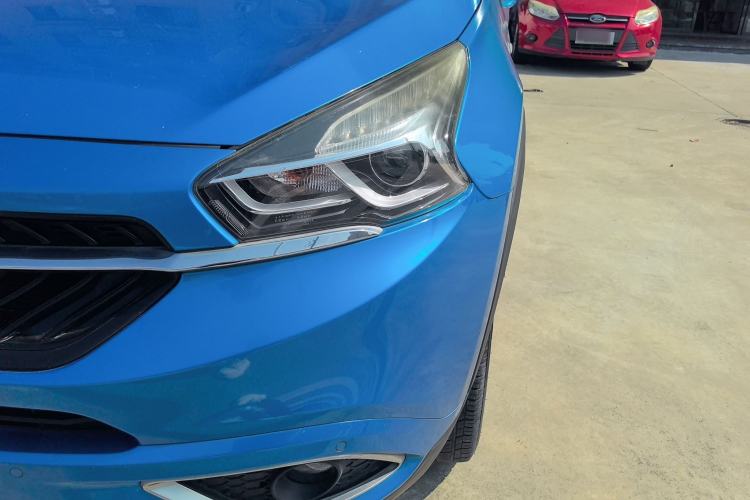Used Chery Tiggo 7 2016 2.0L CVT YAOZHEN Edition Left Front Headlight