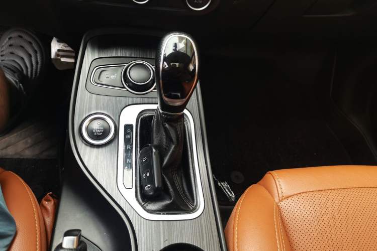 Used Chery Tiggo 7 2016 2.0L CVT YAOZHEN Edition Gear Lever