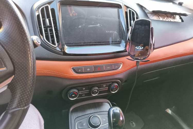 Used Chery Tiggo 7 2016 2.0L CVT YAOZHEN Edition Audio And AC Panel