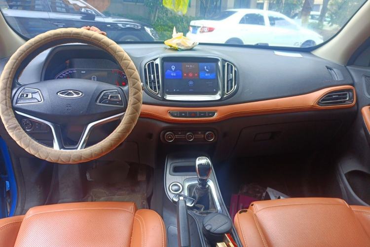 Used Chery Tiggo 7 2016 1.5T Manual Ignite Edition Center Console