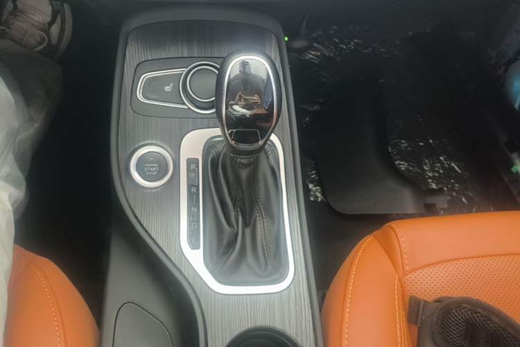 Used Chery Tiggo 7 2016 2.0L CVT YAOZHEN Edition Gear Lever