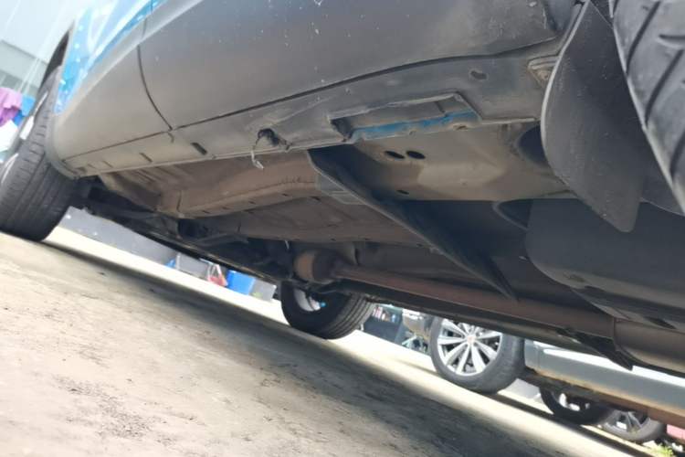 Used Chery Tiggo 7 2016 2.0L CVT Shining Edition Left Side Sill