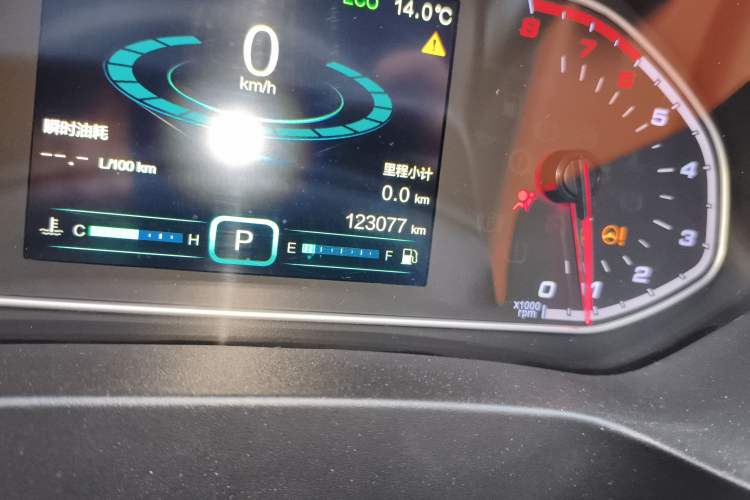 Used Chery Tiggo 7 2016 2.0L CVT YAOZHEN Edition Odometer Close Up