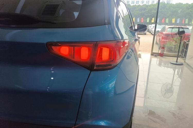 Used Chery Tiggo 7 2016 2.0L CVT YAOZHEN Edition Right Rear Taillight