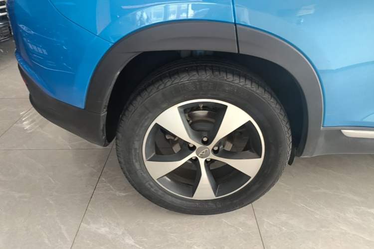 Used Chery Tiggo 7 2016 2.0L CVT YAOZHEN Edition Right Rear Wheel Hub