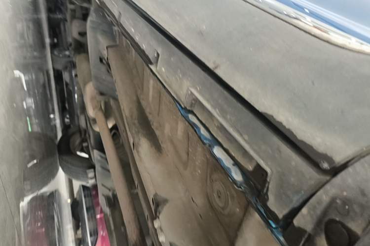 Used Chery Tiggo 7 2016 2.0L CVT YAOZHEN Edition Right Side Sill