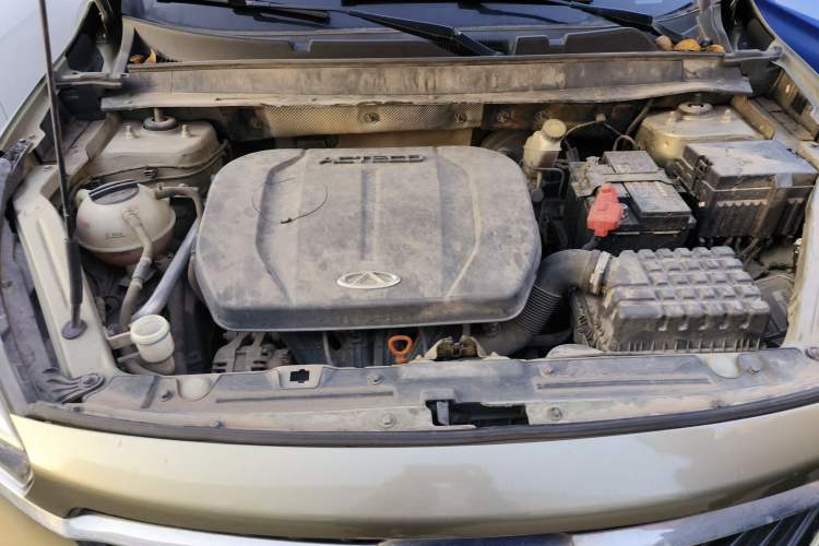 Used Chery Tiggo 7 2016 2.0L CVT YAOZHEN Edition Engine Bay