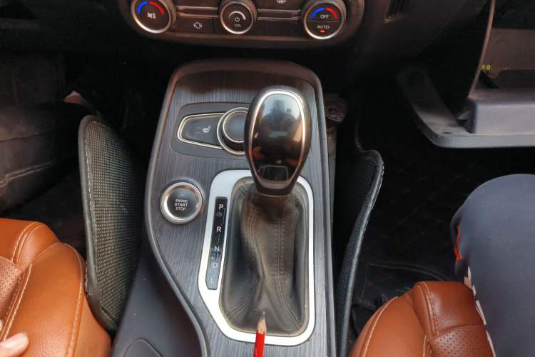 Used Chery Tiggo 7 2016 2.0L CVT YAOZHEN Edition Gear Lever