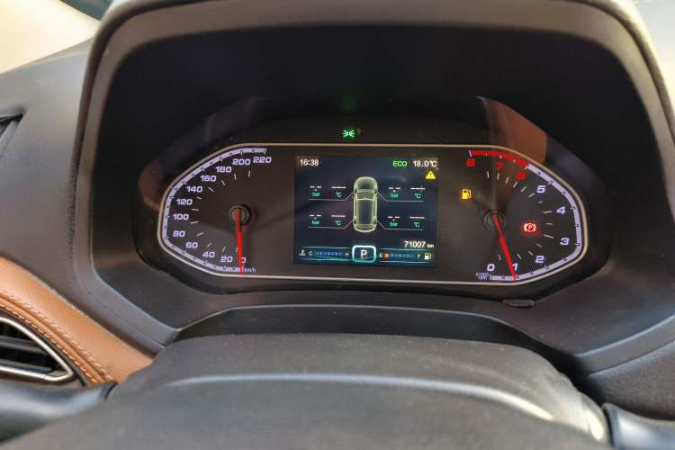 Used Chery Tiggo 7 2016 2.0L CVT YAOZHEN Edition Instrument Cluster