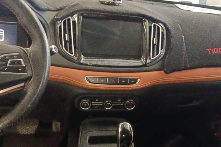 Used Chery Tiggo 7 2016 2.0L CVT Shining Edition Audio And AC Panel