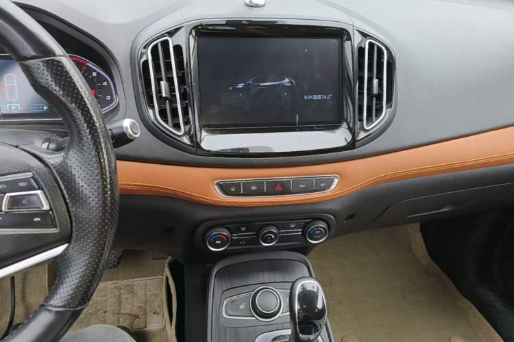 Used Chery Tiggo 7 2016 2.0L CVT YAOZHEN Edition Audio And AC Panel