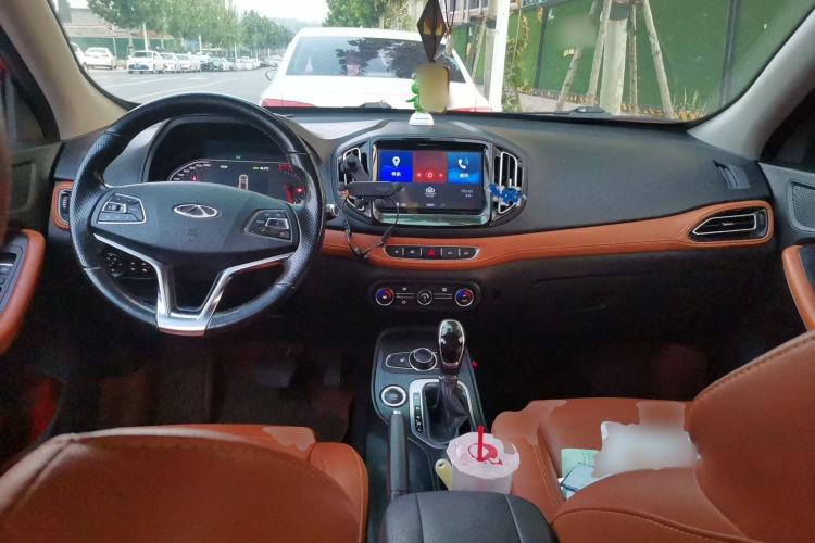 Used Chery Tiggo 7 2016 2.0L CVT YAOZHEN Edition Center Console