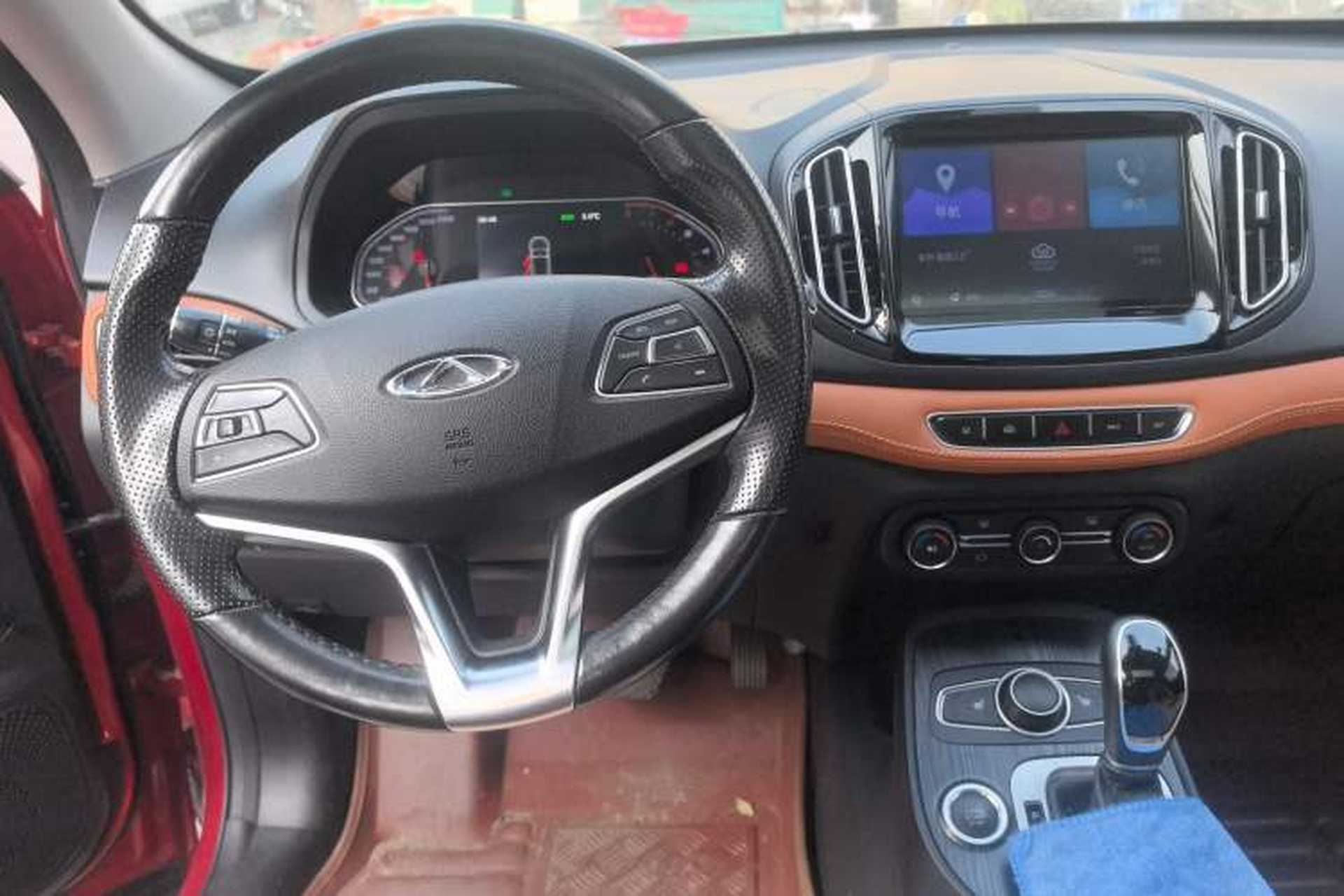 Used Chery Tiggo 7 2016 2.0L CVT YAOZHEN Edition Center Console