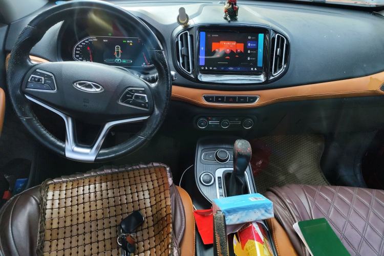 Used Chery Tiggo 7 2016 2.0L CVT YAOZHEN Edition Center Console